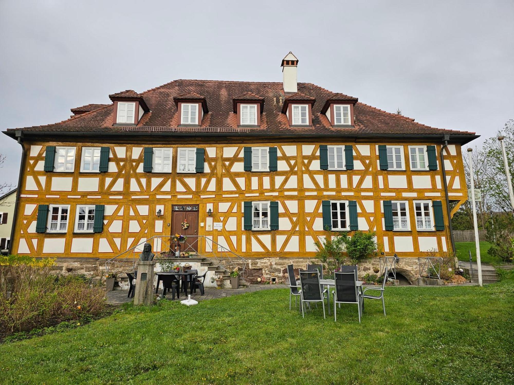 Pension Pastoriushaus Bad Windsheim Zimmer foto